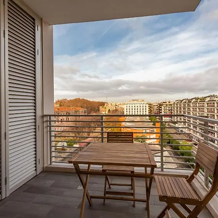 Trastevere Modern Terraced