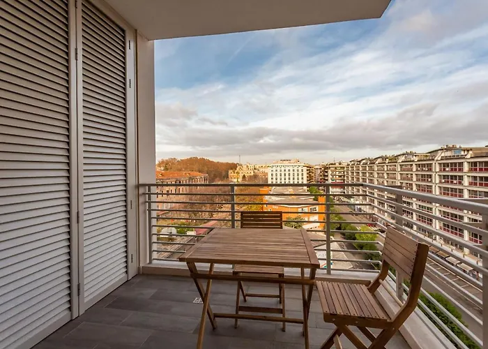 Trastevere Modern Terraced