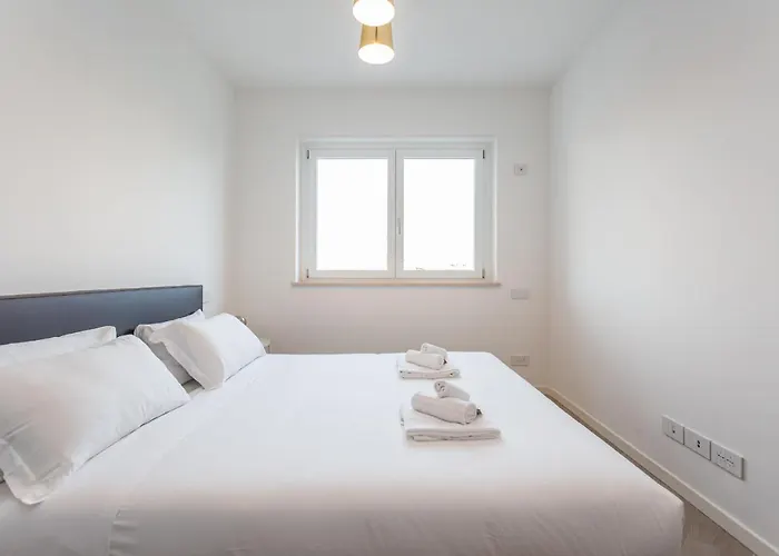 Trastevere Modern Terraced 아파트 *